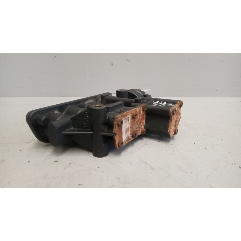 Recambio de valvula aire para renault premium route 2006 fg 4x2 gv larga distancia referencia OEM IAM 21083654  k019819 - Blanco 4