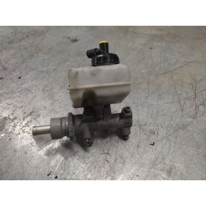 Recambio de bomba freno para opel movano combi medio 3.5t referencia OEM IAM 7700314756A - Blanco 2