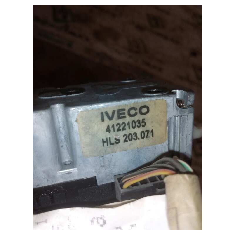 Recambio de mando intermitentes para iveco stralis (as) 10.3 diesel referencia OEM IAM 41221035 - Negro 2