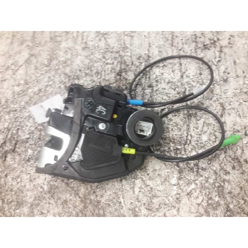 Recambio de cerradura puerta trasera derecha para toyota auris live referencia OEM IAM C0414 4 PINS - Blanco 2
