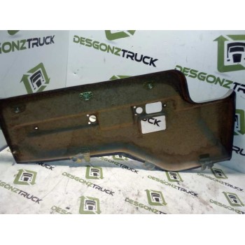 Recambio de guarnecido puerta delantera derecha para nissan trucks l35.08 ...... referencia OEM IAM   