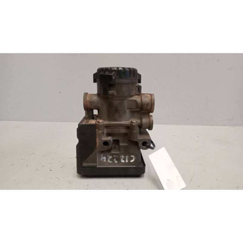 Recambio de valvula aire para renault premium route 2006 fg 4x2 gv larga distancia referencia OEM IAM 21122034 valvula ebs k0212 - Blanco 5
