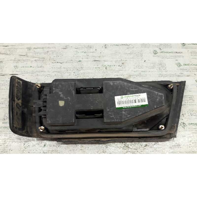 Recambio de piloto trasero izquierdo para peugeot 405 berlina gld exclusive referencia OEM IAM 6751223 2