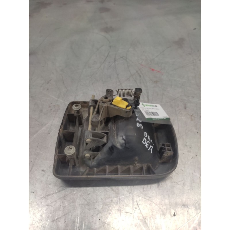 Recambio de maneta exterior delantera derecha para opel movano combi medio 3.5t referencia OEM IAM 7700352489 - Blanco 2