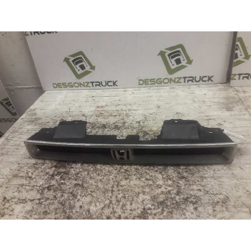 Recambio de rejilla delantera central para honda accord (cb/cc) 2.0 cat referencia OEM IAM   