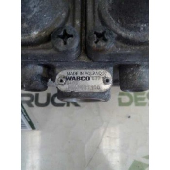 Recambio de valvula aire para mercedes trucks atego 814 (136cv) referencia OEM IAM 9344021100  VALVULA CUADRUPLE PROTECCIO CIRCU