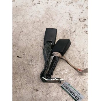 Recambio de enganche de cinturon trasero derecho para chrysler 300 c 3.0 crd referencia OEM IAM 20211686 TAKATA 