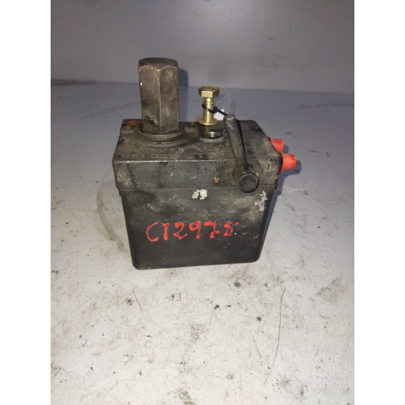 Recambio de bomba elevacion cabina para man tg - a 18.440 10.5 diesel referencia OEM IAM 85417236020 - Amarillo 3