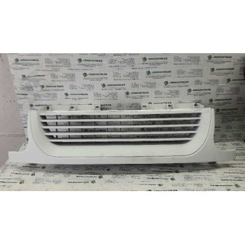 Recambio de rejilla delantera central para tata safari 1.9 referencia OEM IAM 269988506308 COLOR BLANCA 