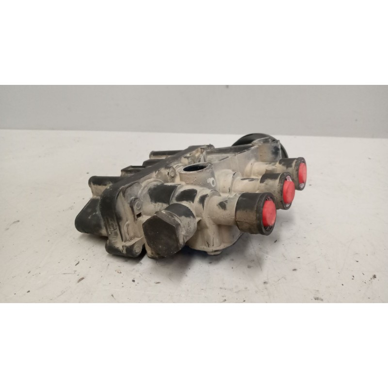 Recambio de valvula aire para volvo fh 440 12.8 diesel referencia OEM IAM 20514449  4728800320 - Blanco 4