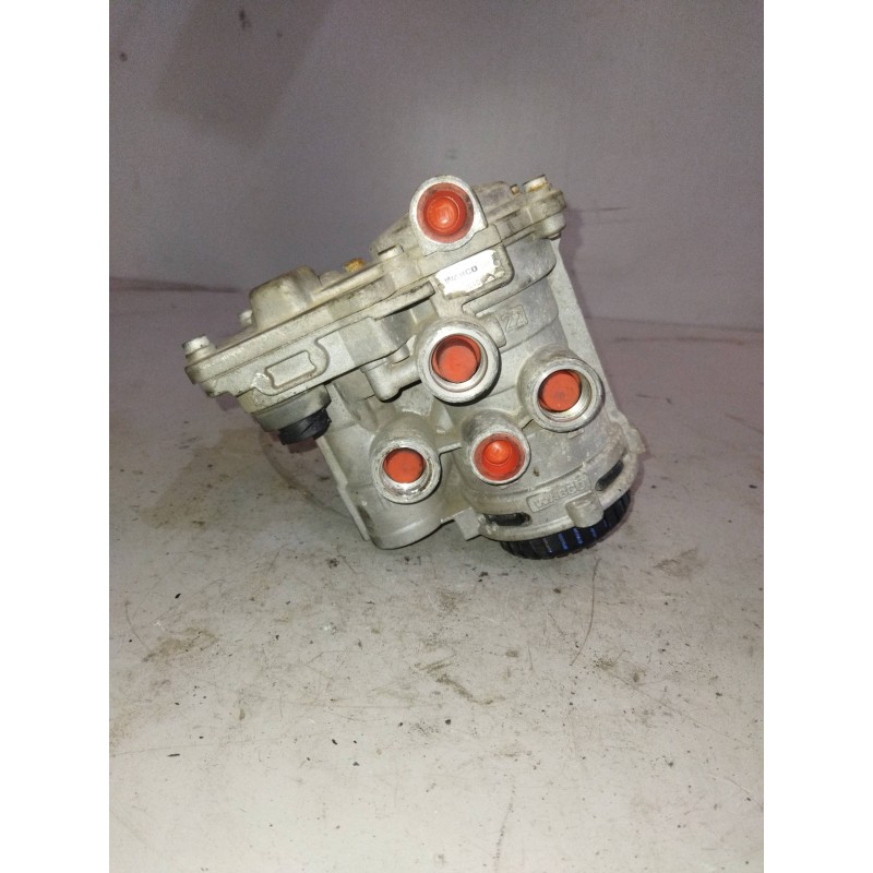 Recambio de valvula aire para daf serie xf105.410 fsa 4x2 space-cab referencia OEM IAM 1601034 4802040020 VALVULA CONTROL REMOLQ - Amarillo