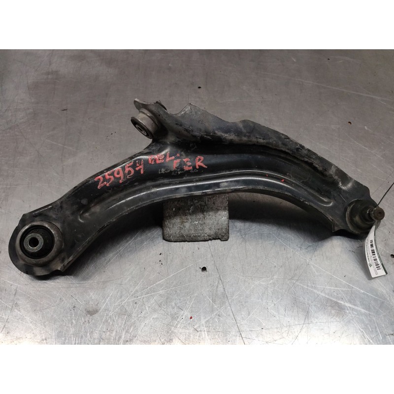 Recambio de brazo suspension inferior delantero derecho para renault clio iv (bh_) 0.9 tce 90 referencia OEM IAM   