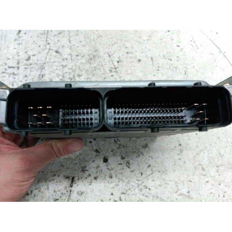 Recambio de centralita motor uce para renault vel satis (bj0) expression referencia OEM IAM 8200156879 2758000987 8972406917 2