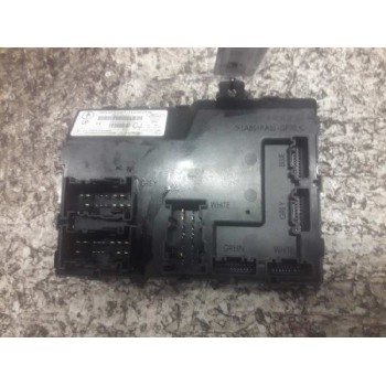 CAJA RELES / FUSIBLES 8V5115K600CJ F005V01086 116RA000084