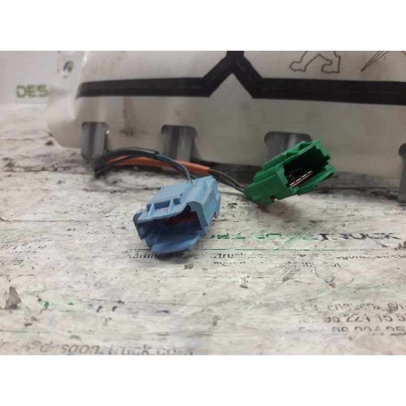 Recambio de airbag delantero derecho para peugeot 207 1.6 16v cat referencia OEM IAM 9650100380 5BMAGS0017771V 2