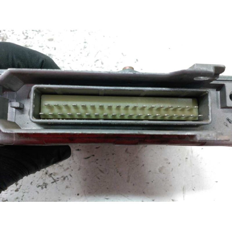 Recambio de centralita motor uce para citroën saxo 1.1 sx referencia OEM IAM 9620398980 0261203736 960327 3