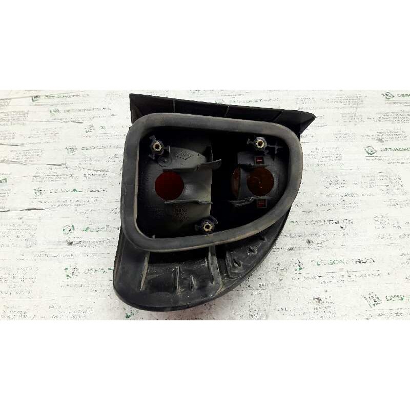 Recambio de piloto trasero izquierdo para renault laguna (b56) 2.0 16v rti (b56d) referencia OEM IAM 7700820052 2