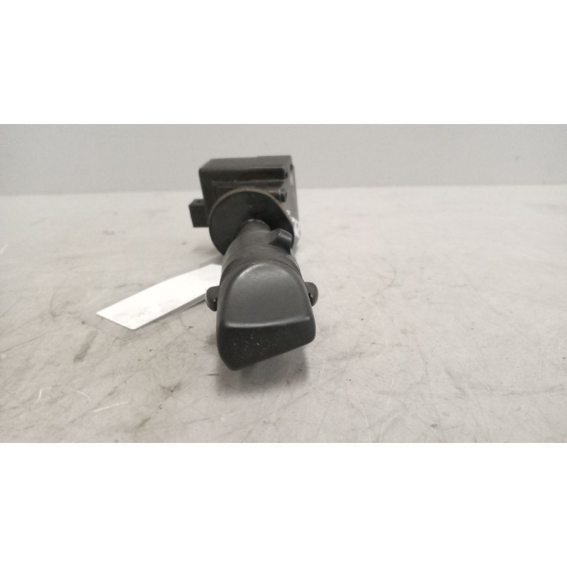 Recambio de mando cambio automatico para renault magnum ab diesel referencia OEM IAM 7420808188 - Blanco 2