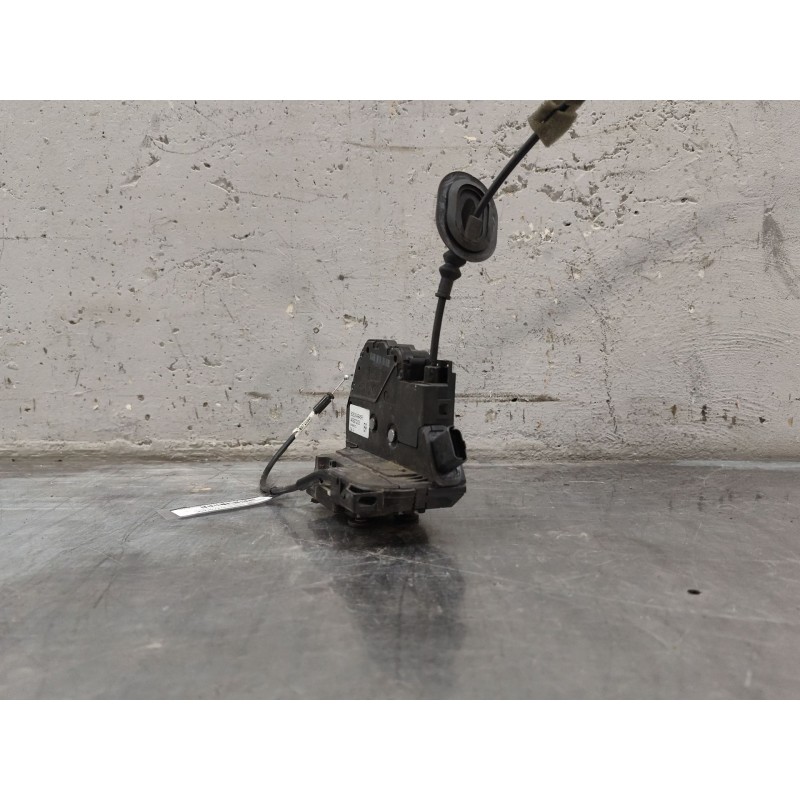 Recambio de cerradura puerta delantera derecha para renault clio iv (bh_) 0.9 tce 90 referencia OEM IAM 805004945R  
