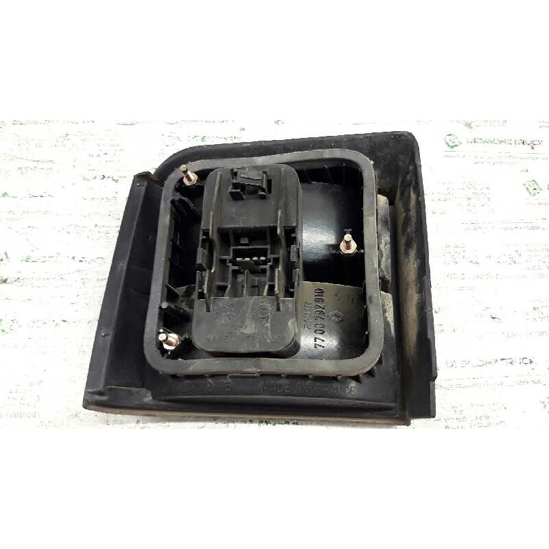 Recambio de piloto trasero derecho para renault 21 berlina (b/l48) tl referencia OEM IAM 7700792910 2