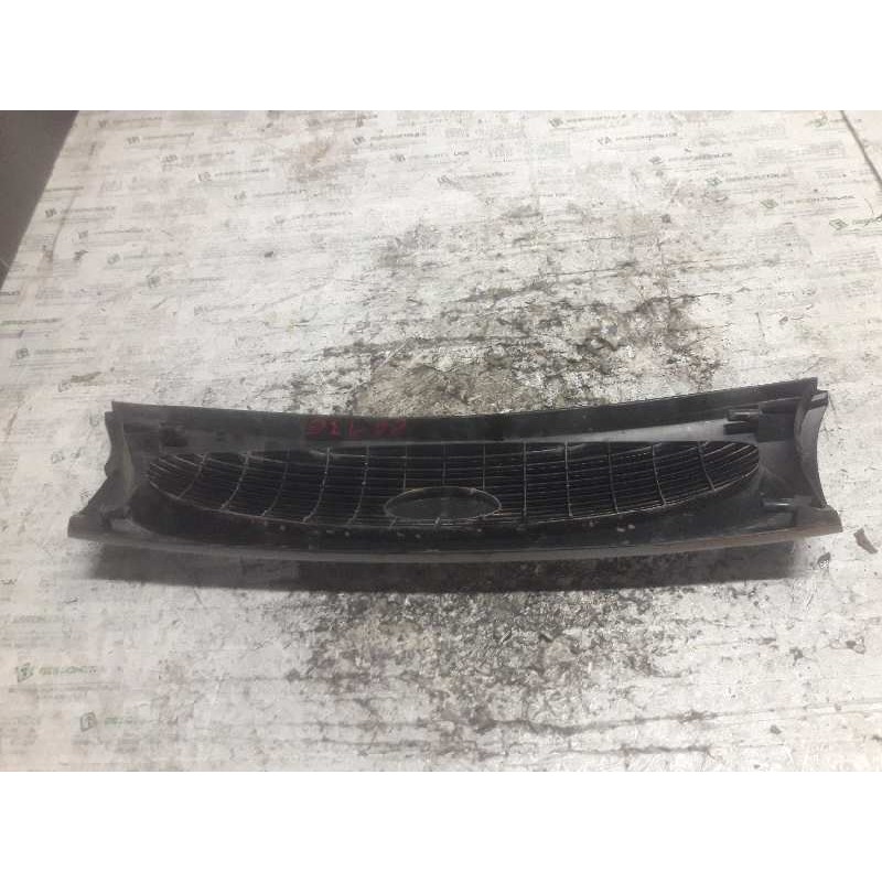 Recambio de rejilla delantera central para ford fiesta berlina básico referencia OEM IAM 96FB8200AGW - Gris 2
