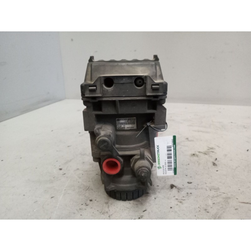 Recambio de valvula aire para volvo fh 12 2002  12.1 diesel (d12d420) referencia OEM IAM 20374945 VALVULA EBS MODULADOR 04862040 - Blanco 3