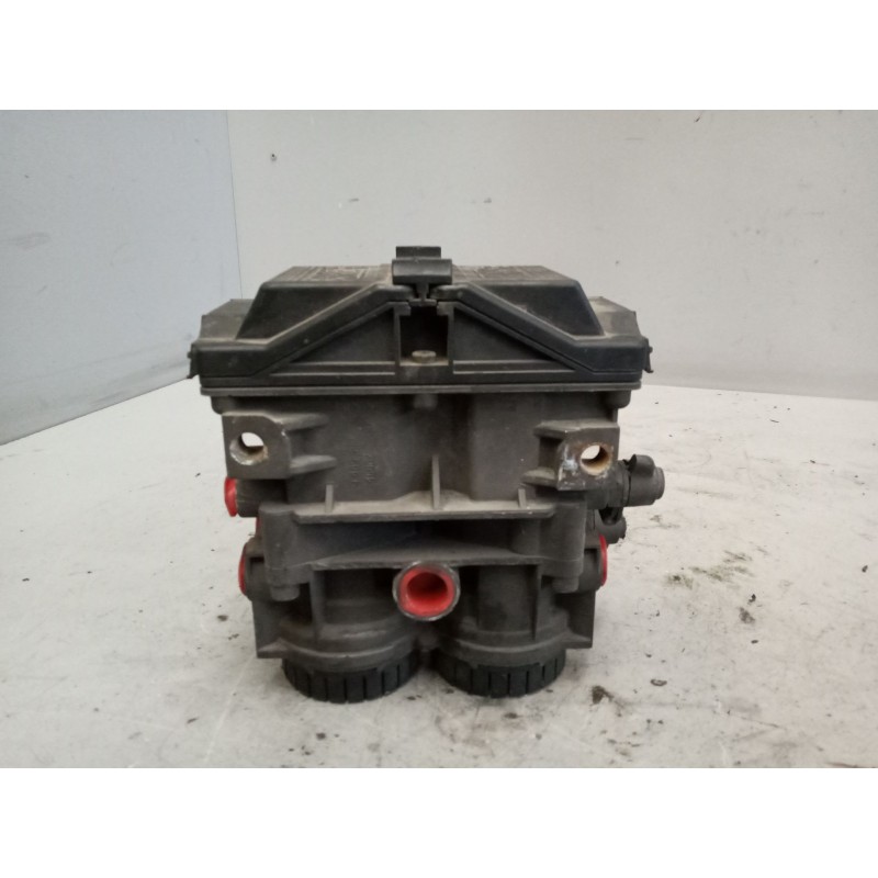 Recambio de valvula aire para volvo fh 12 2002  12.1 diesel (d12d420) referencia OEM IAM 20374945 VALVULA EBS MODULADOR 04862040 - Blanco 4