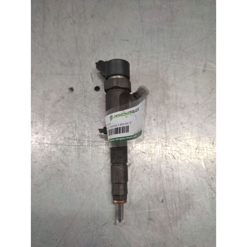 Recambio de inyector para renault megane ii berlina 5p 1.9 dci diesel referencia OEM IAM 8200100272  2 PINS