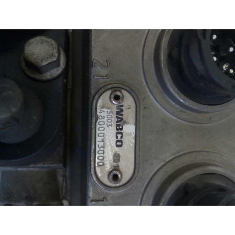 Recambio de valvula aire para iveco stralis (ad/at) fsa at t / fp - lt 4x2 larga distancia referencia OEM IAM 4800013000 5003 VA - Blanco 2