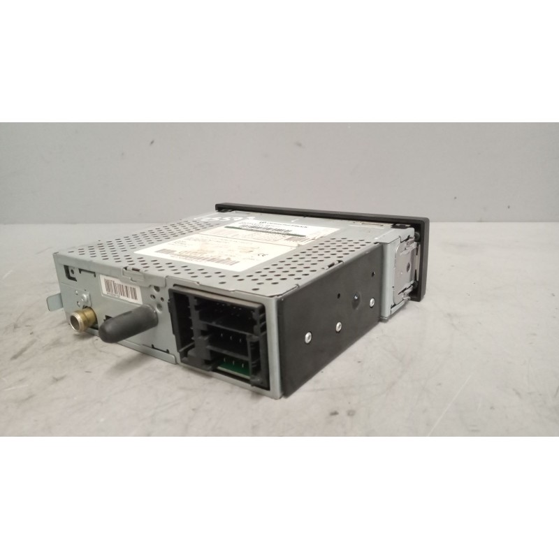 Recambio de sistema audio / radio cd para renault magnum ab diesel referencia OEM IAM 28327797  7421753325 - Blanco 4