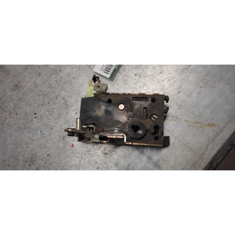 Recambio de cerradura puerta delantera izquierda para peugeot 205 berlina 1.1 mito referencia OEM IAM 2