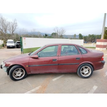 opel vectra b berlina del año 1999