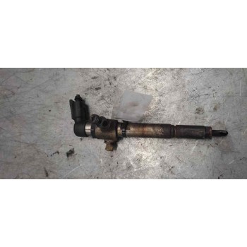 Recambio de inyector para renault scenic ii 1.5 dci diesel referencia OEM IAM 8200380253 2 PINS 