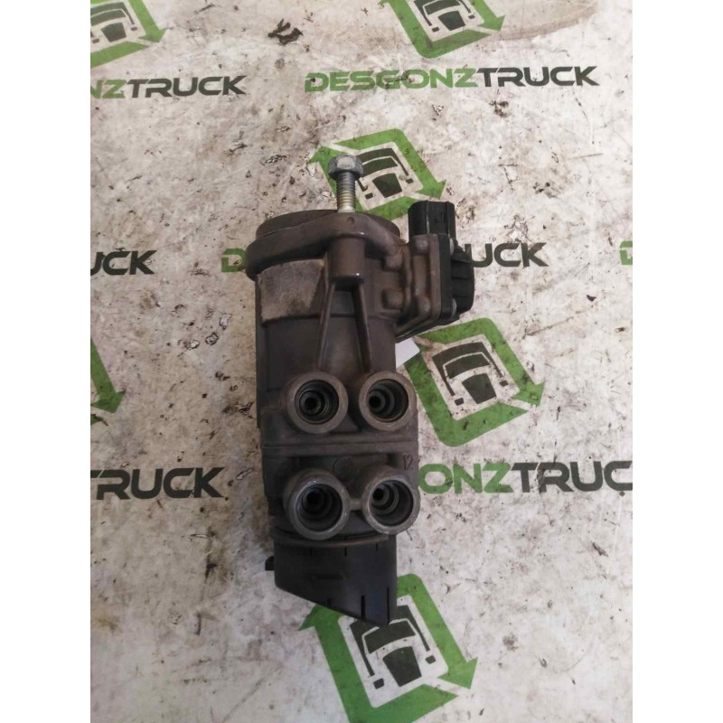 Recambio de valvula aire para man tgx 18.480 fg / 4x2 bl xl referencia OEM IAM 81521306275 K000926 VALVULA TRANSMISOR DE FRENO - Blanco 3