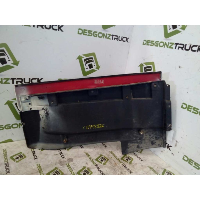 Recambio de moldura trasera cabina para iveco stralis (ad/at) fsa at t / fp - lt 4x2 larga distancia referencia OEM IAM 50402249 - Blanco 2