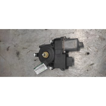 MOTOR ELEVALUNAS DELANTERO DERECHO 0130822369 6 PINS 