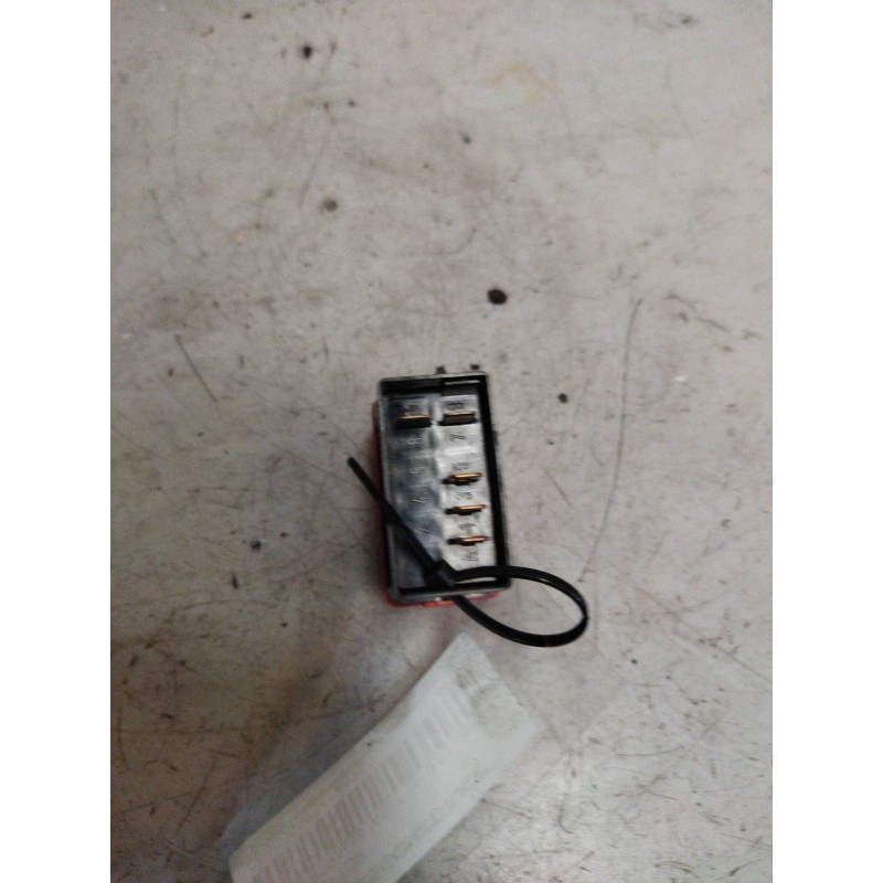 Recambio de interruptor para iveco stralis (as) referencia OEM IAM 41221115  DESCONECTADOR BATERIAS - Blanco 3
