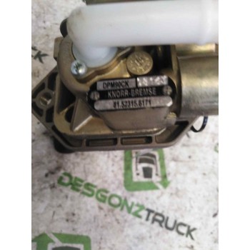 Recambio de palanca freno de mano para man tgx 18.xxx fg / 4x2 bl xl referencia OEM IAM 81523156171 DPM90CK 