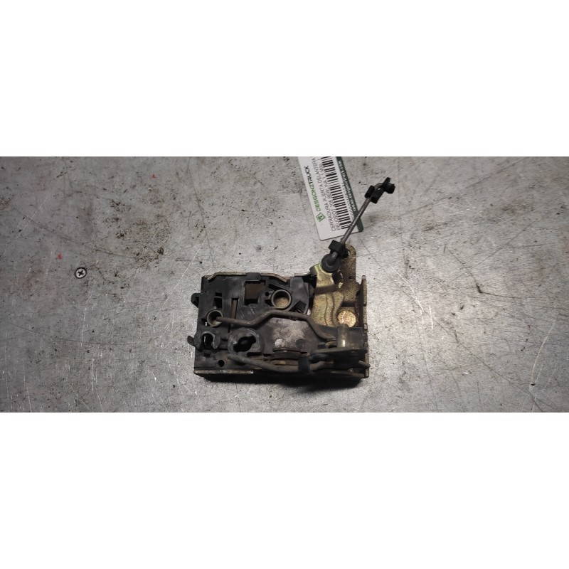 Recambio de cerradura puerta delantera derecha para peugeot 205 berlina 1.1 mito referencia OEM IAM 2