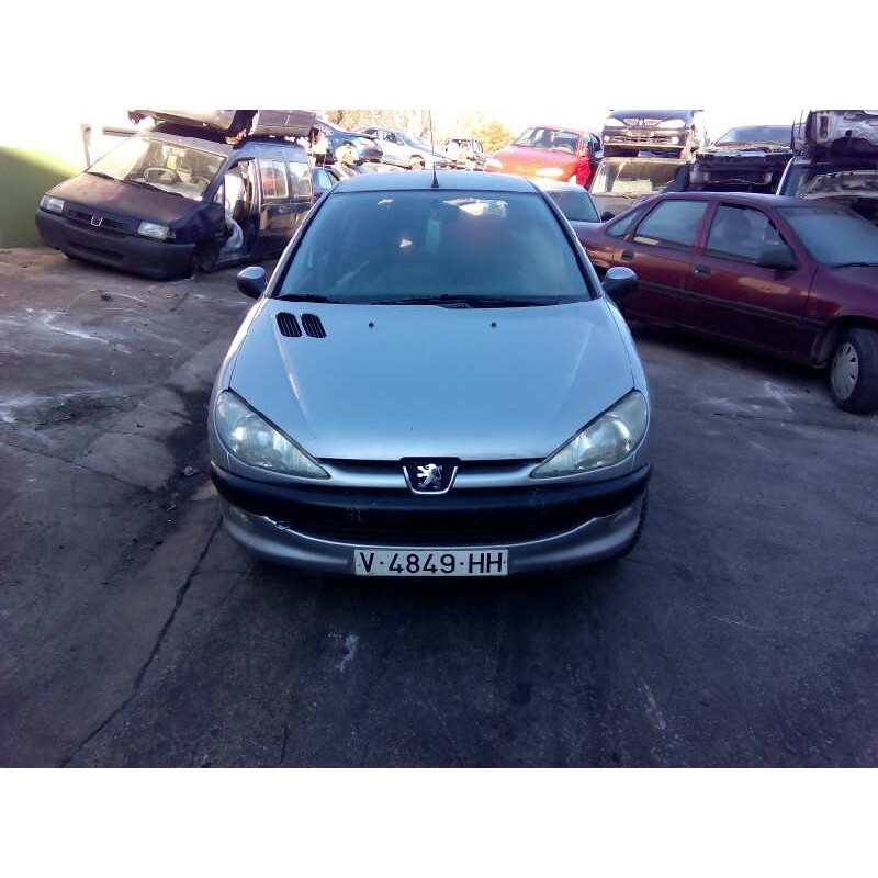 PEUGEOT 206 BERLINA