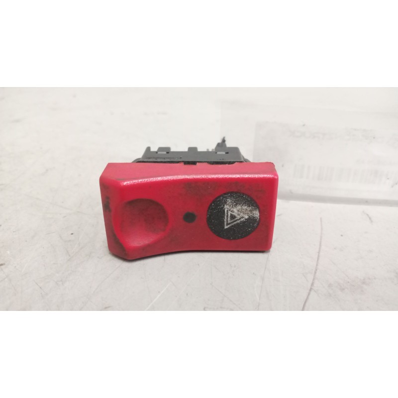 Recambio de warning para renault magnum ab diesel referencia OEM IAM 5010306848  