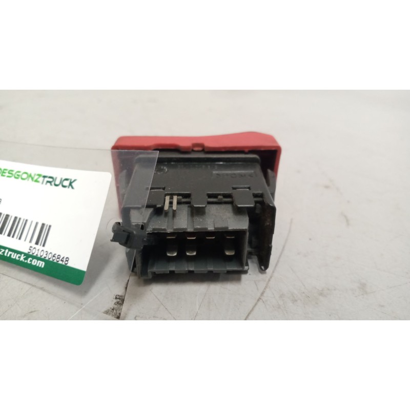 Recambio de warning para renault magnum ab diesel referencia OEM IAM 5010306848 - Blanco 3