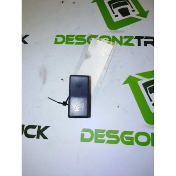 Recambio de mando elevalunas delantero izquierdo para volvo fl xxx fg 4x2 cabina para grupos (l4h1c) referencia OEM IAM 74210437