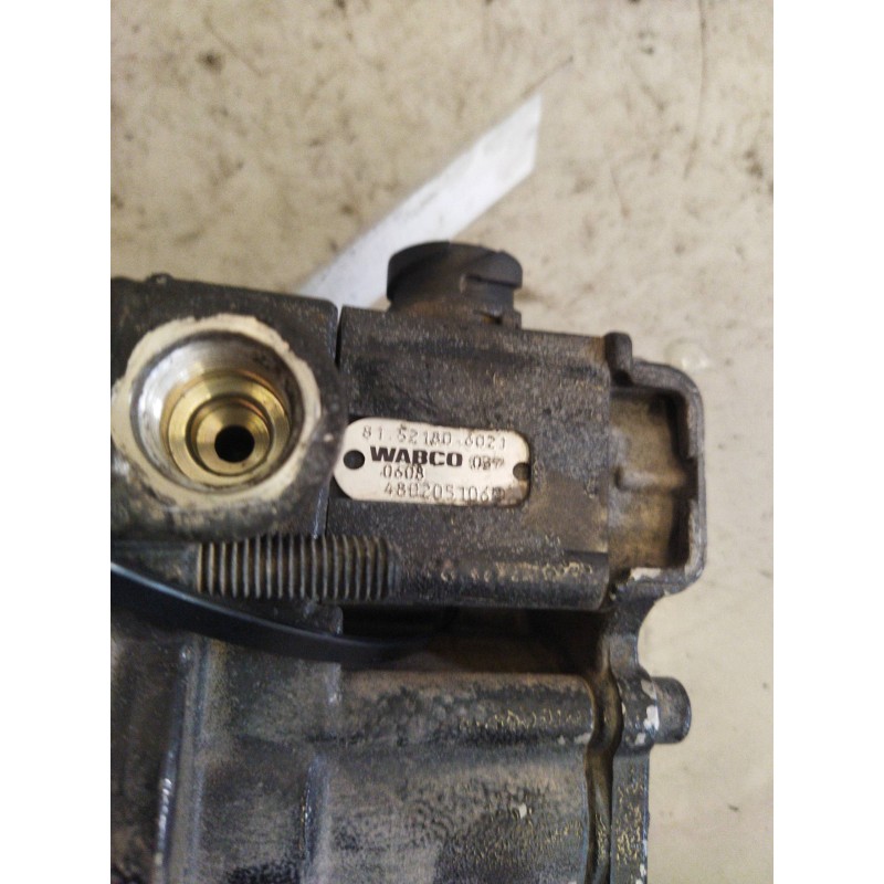 Recambio de valvula aire para man tg - l 12 referencia OEM IAM 81521806021 480205106 - Amarillo 4