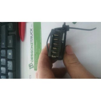 MANDO ELEVALUNAS DELANTERO IZQUIERDO 8200060045 