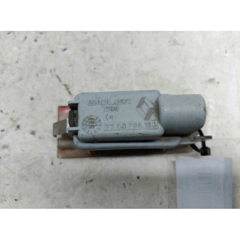 Recambio de piloto matricula para renault vel satis (bj0) expression referencia OEM IAM 7700796163 3