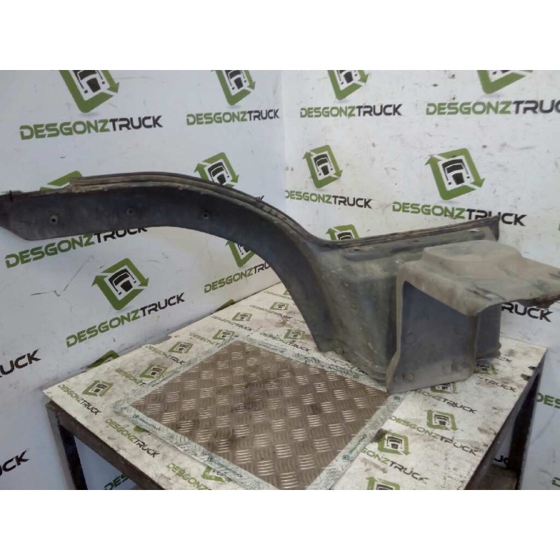 Recambio de paso rueda delantero izquierdo para iveco eurocargo chasis  (typ 75 e 14) tráfico urbano referencia OEM IAM 8142604 - Blanco 2
