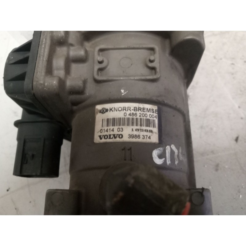 Recambio de valvula aire para volvo fh 12 asta 2001 e2 / e3 12.1 diesel (d12d460) referencia OEM IAM 3986374  0486200004 4