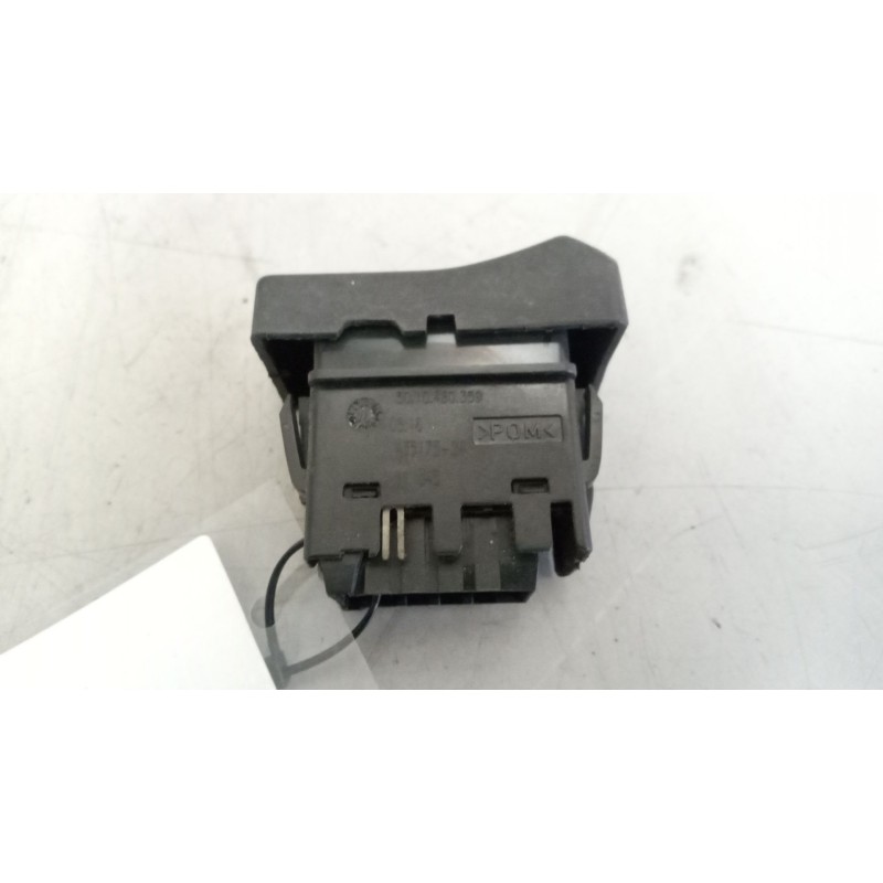 Recambio de interruptor para renault magnum ab diesel referencia OEM IAM 5010480359 - Blanco 2
