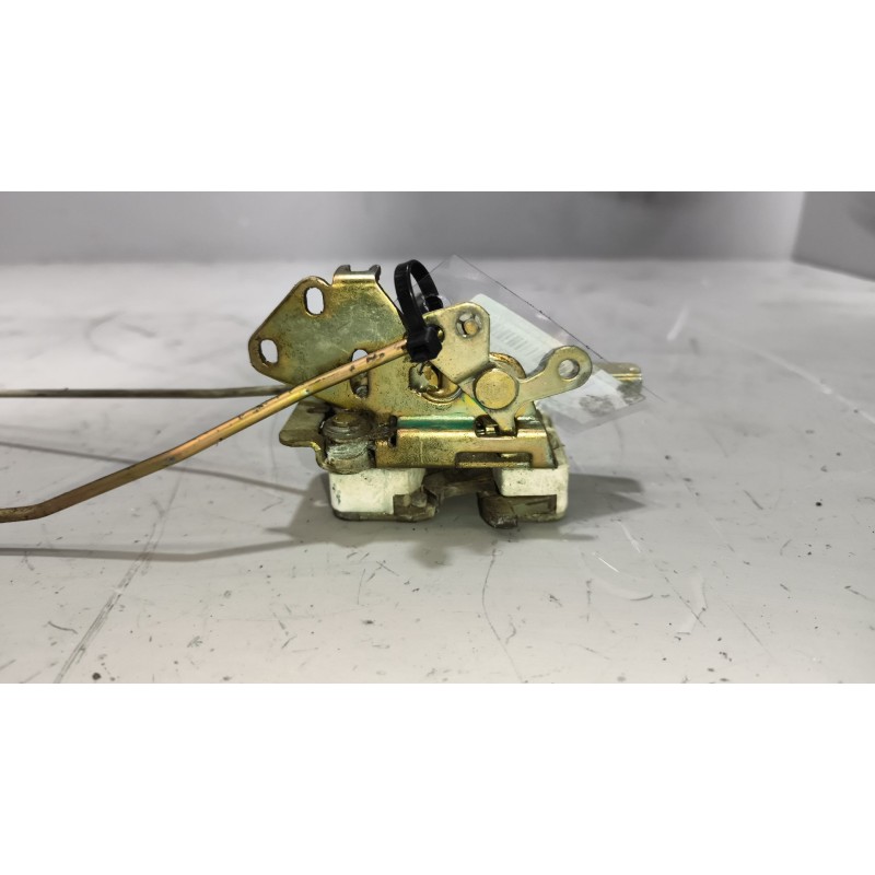 Recambio de cerradura puerta delantera derecha para iveco daily caja abierta / volquete 2.5 diesel referencia OEM IAM   